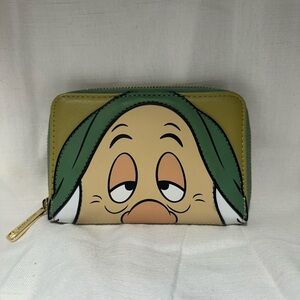 Snow White and the Seven Dwarfs Sleepy Zip Around Wallet Loungefly